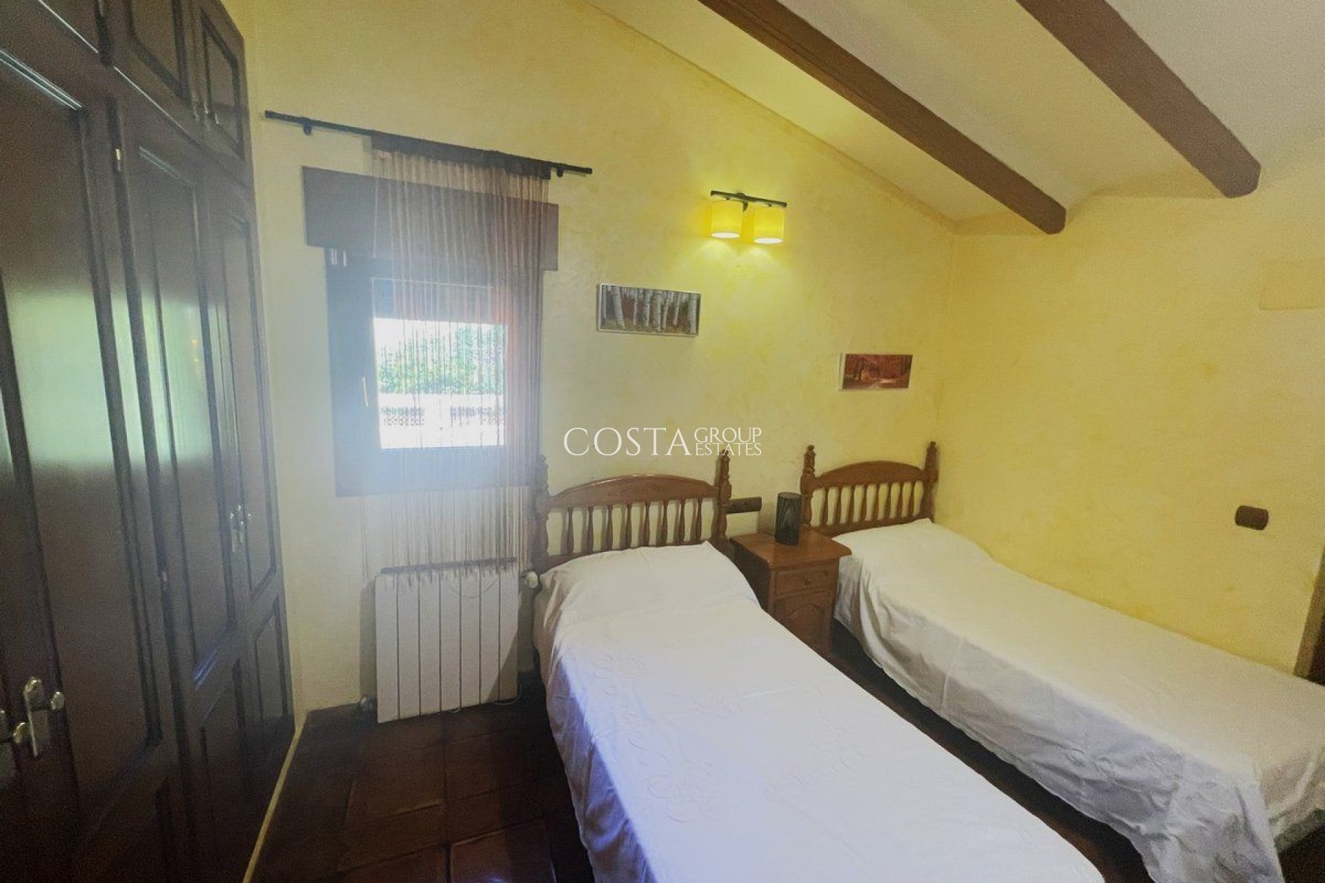 Odsprzedaż - Willa -
Calpe - Calpe Centro