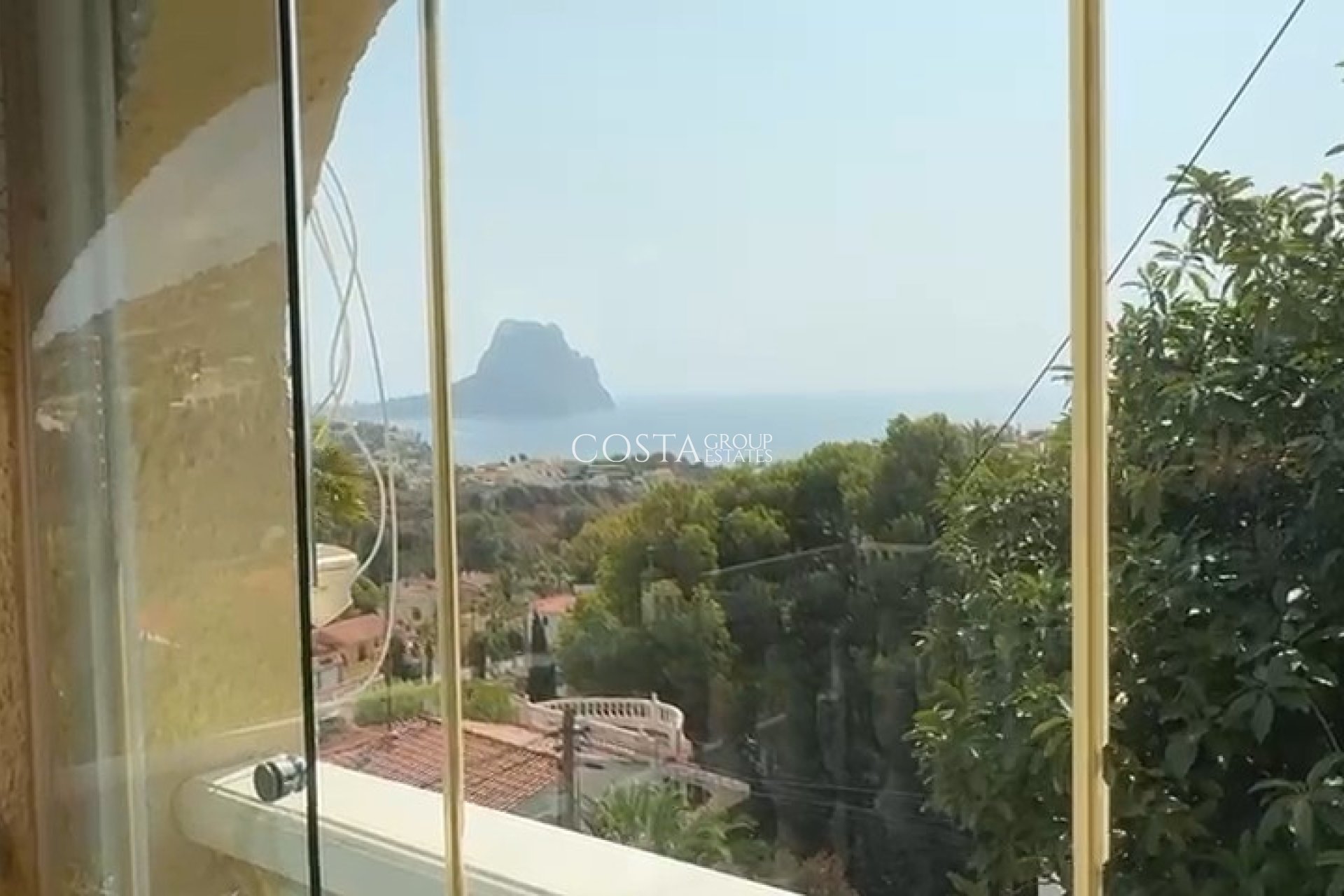 Odsprzedaż - Willa -
Calpe - Calpe Centro