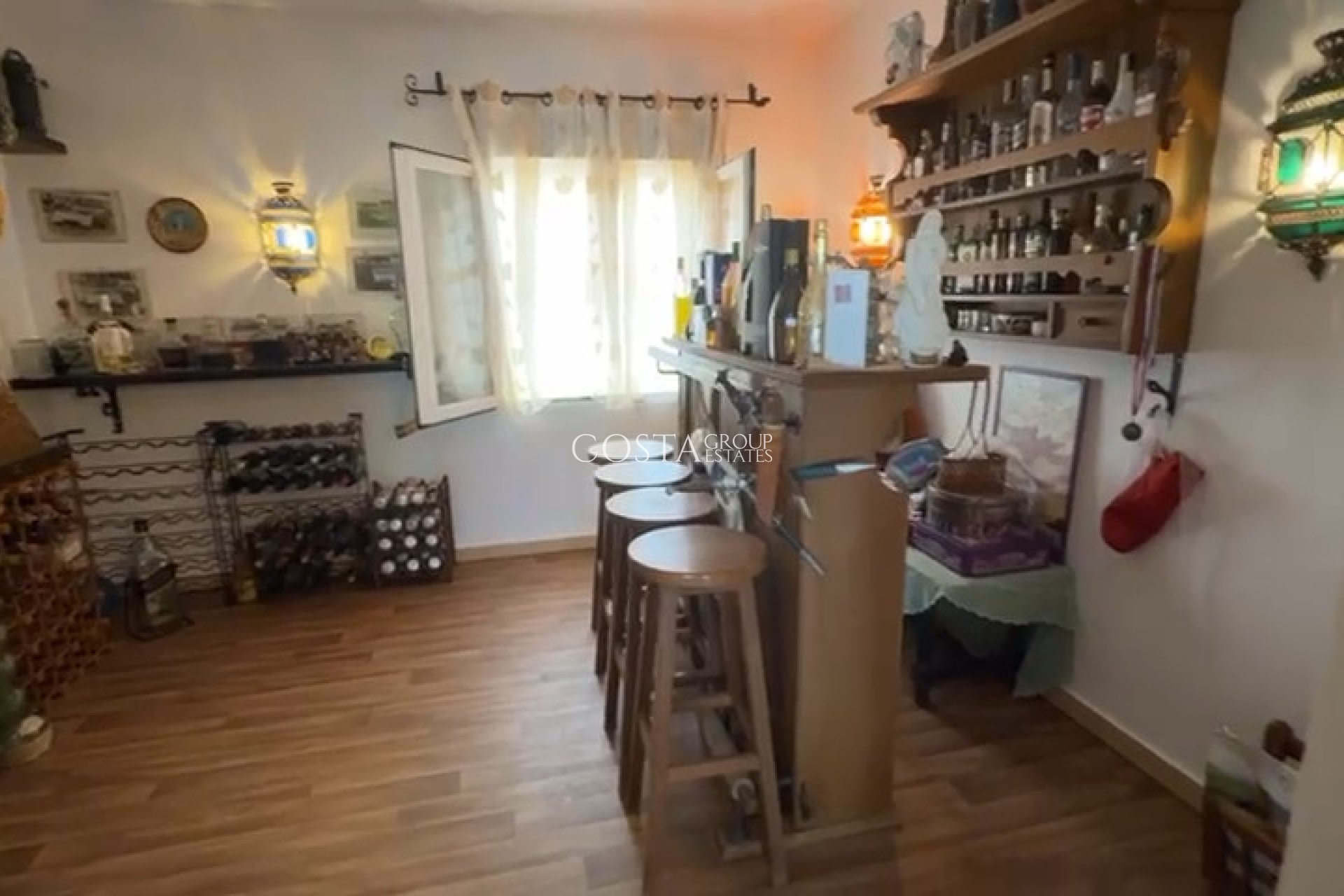 Odsprzedaż - Willa -
Calpe - Calpe Centro