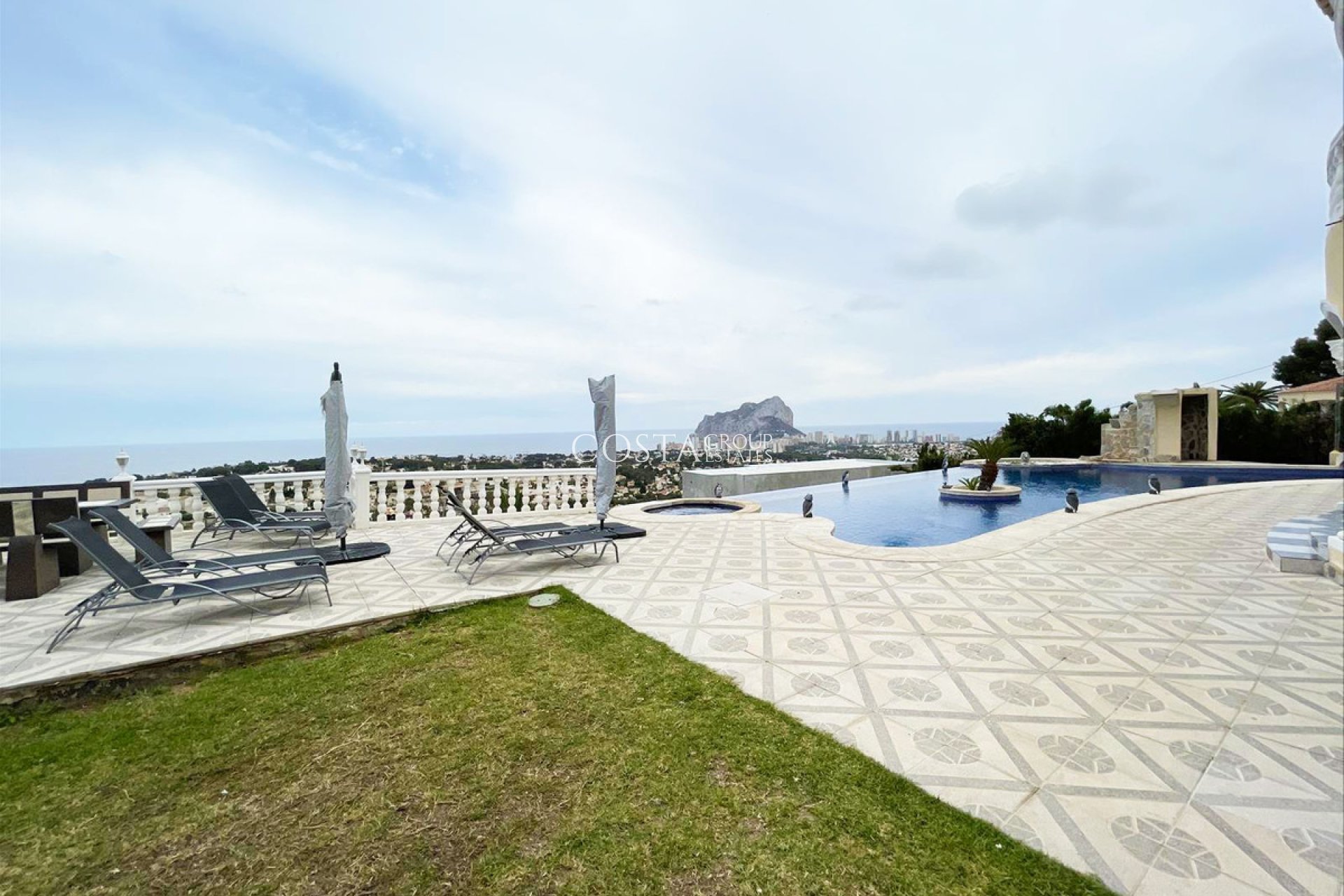 Odsprzedaż - Willa -
Calpe - Calpe Centro