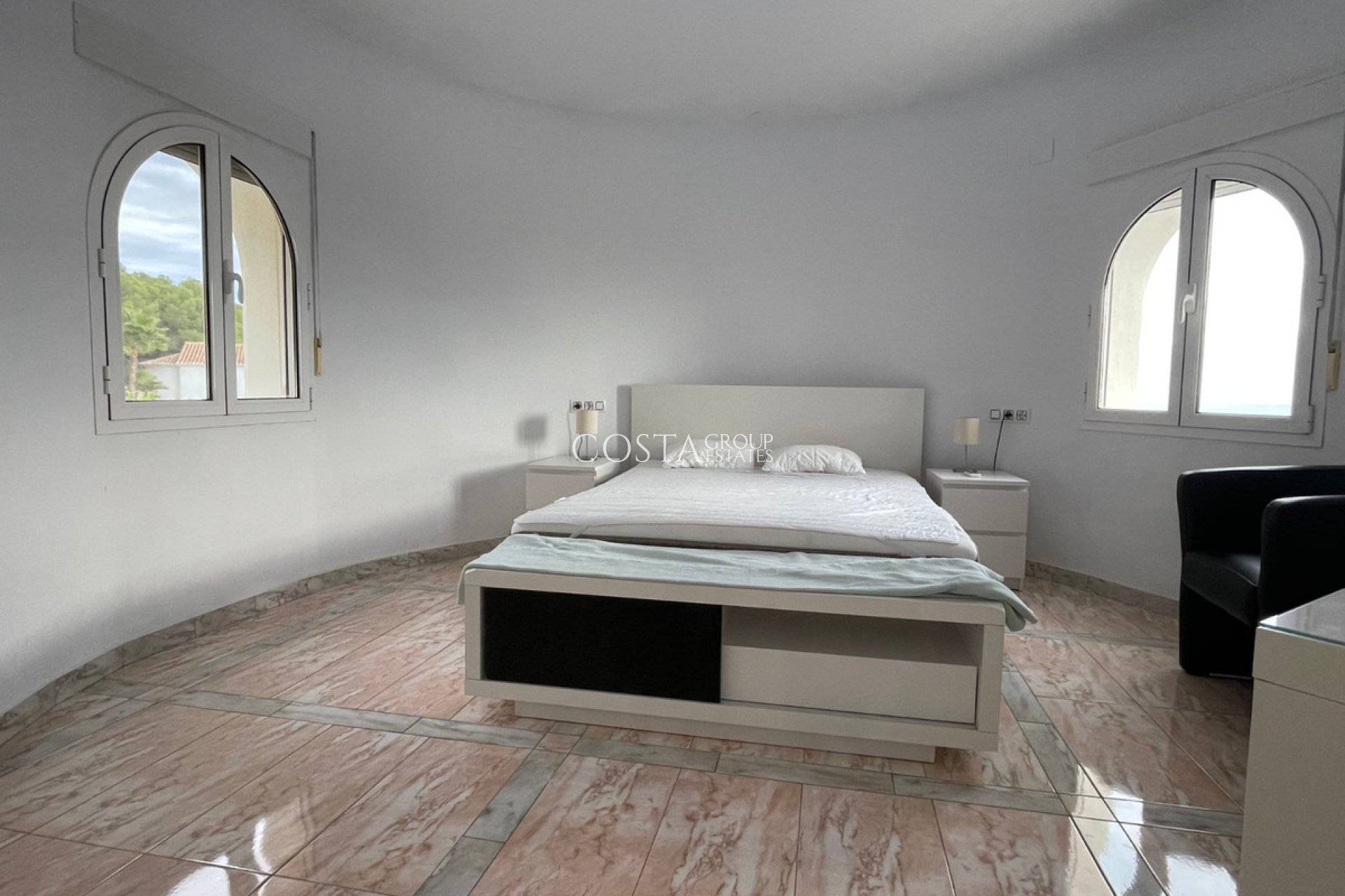 Odsprzedaż - Willa -
Calpe - Calpe Centro