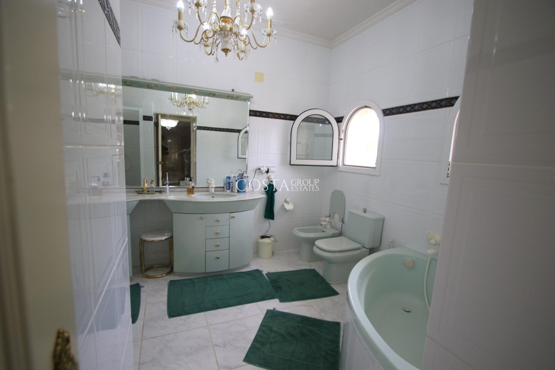 Odsprzedaż - Willa -
Calpe - la Canuta