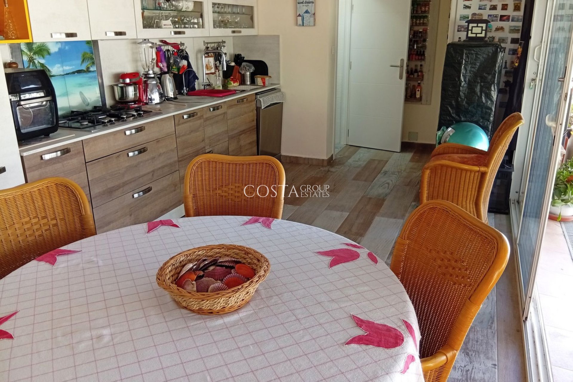 Odsprzedaż - Willa -
Catral - Catral Centro