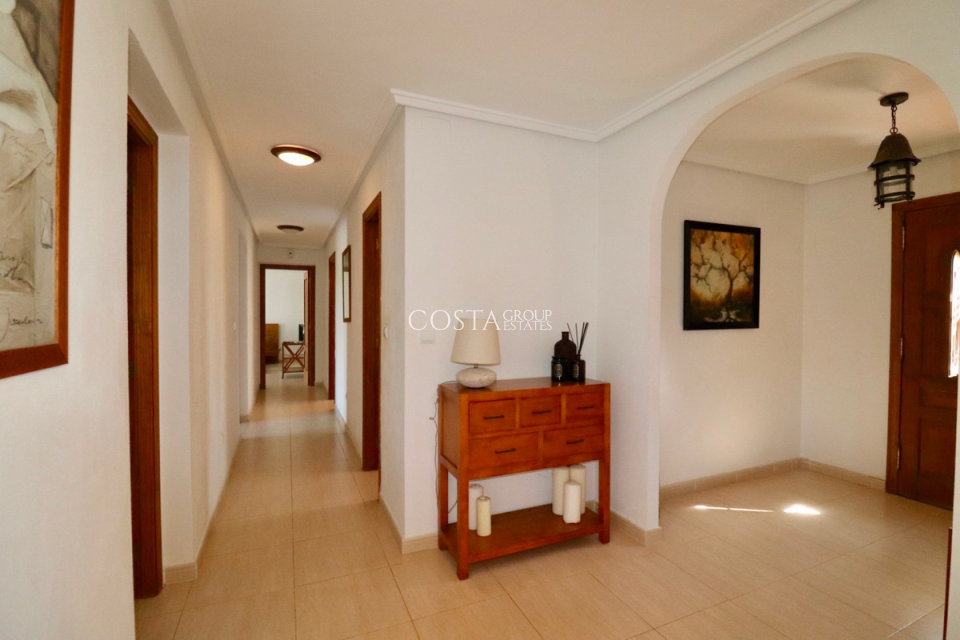 Odsprzedaż - Willa -
Catral - Catral Centro