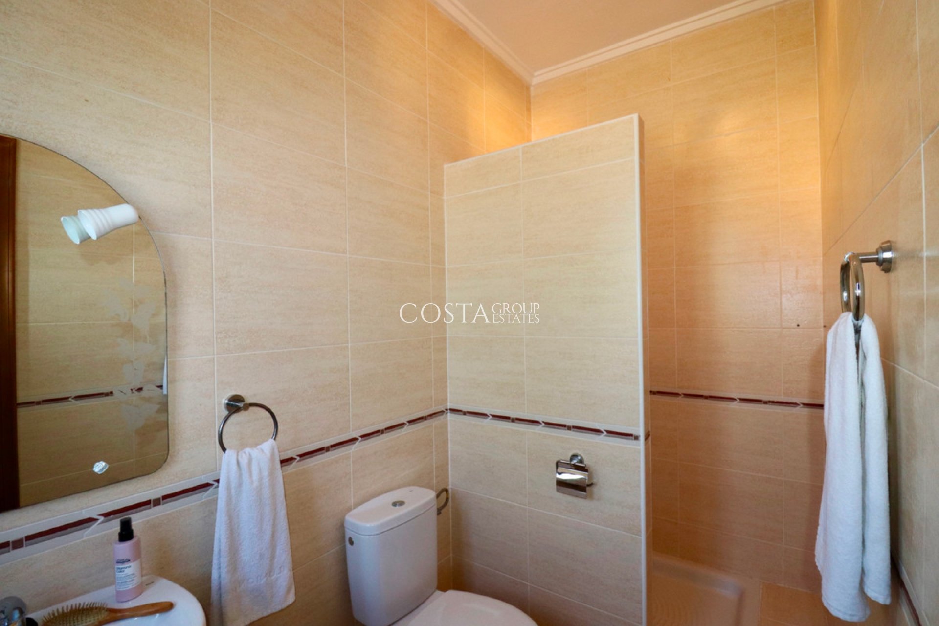 Odsprzedaż - Willa -
Catral - Catral Centro