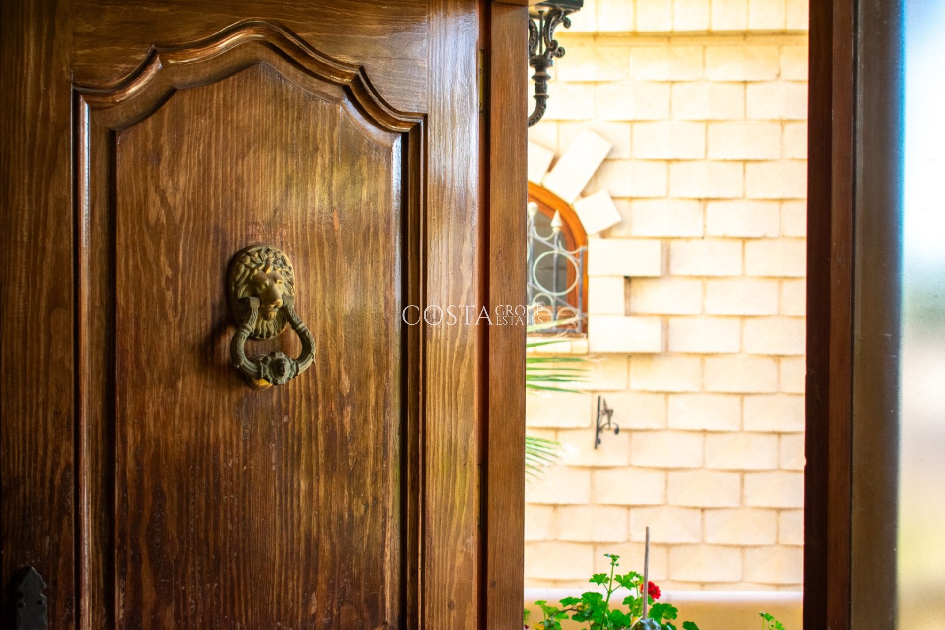 Odsprzedaż - Willa -
Crevillente