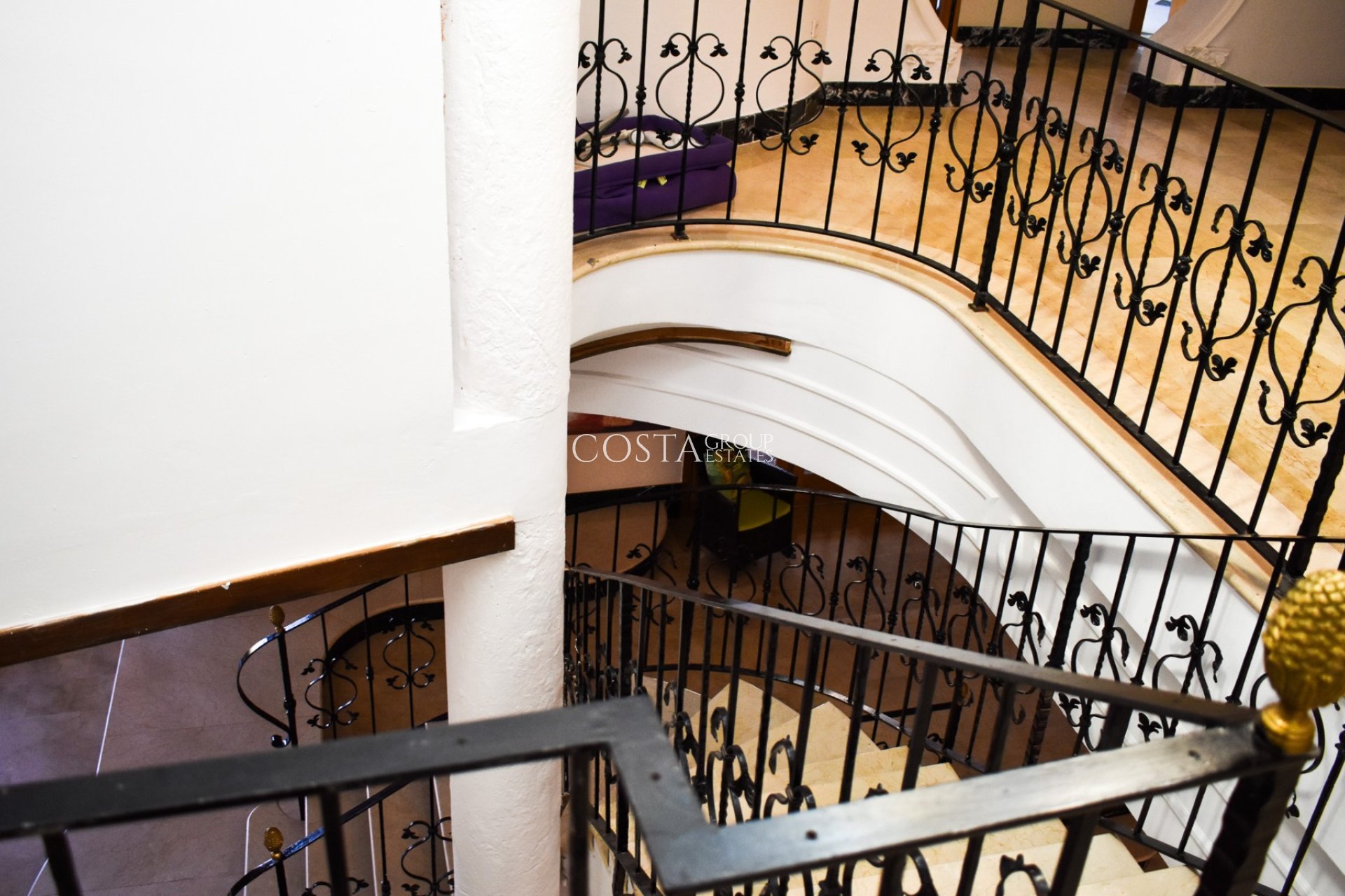 Odsprzedaż - Willa -
Crevillente