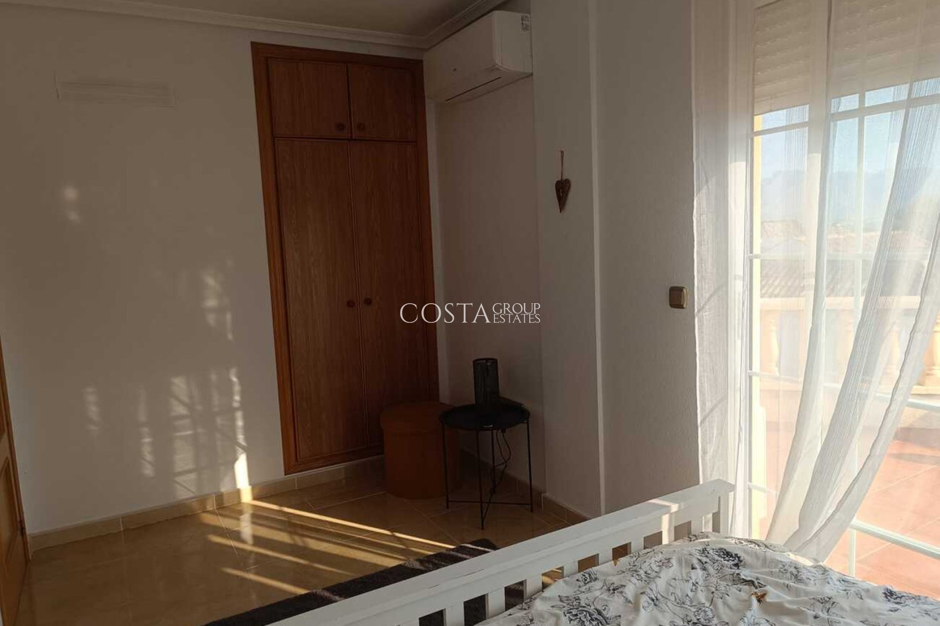 Odsprzedaż - Willa -
Fortuna - El Reloj