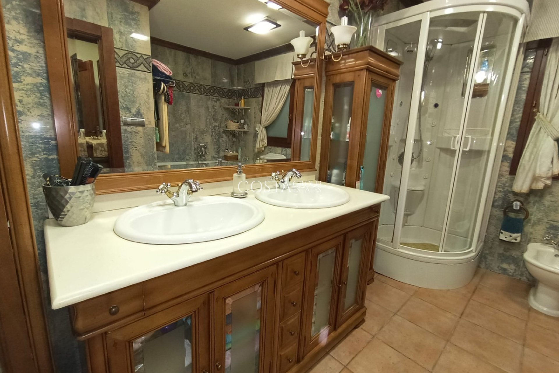 Odsprzedaż - Willa -
Lorca - Lorca Centro