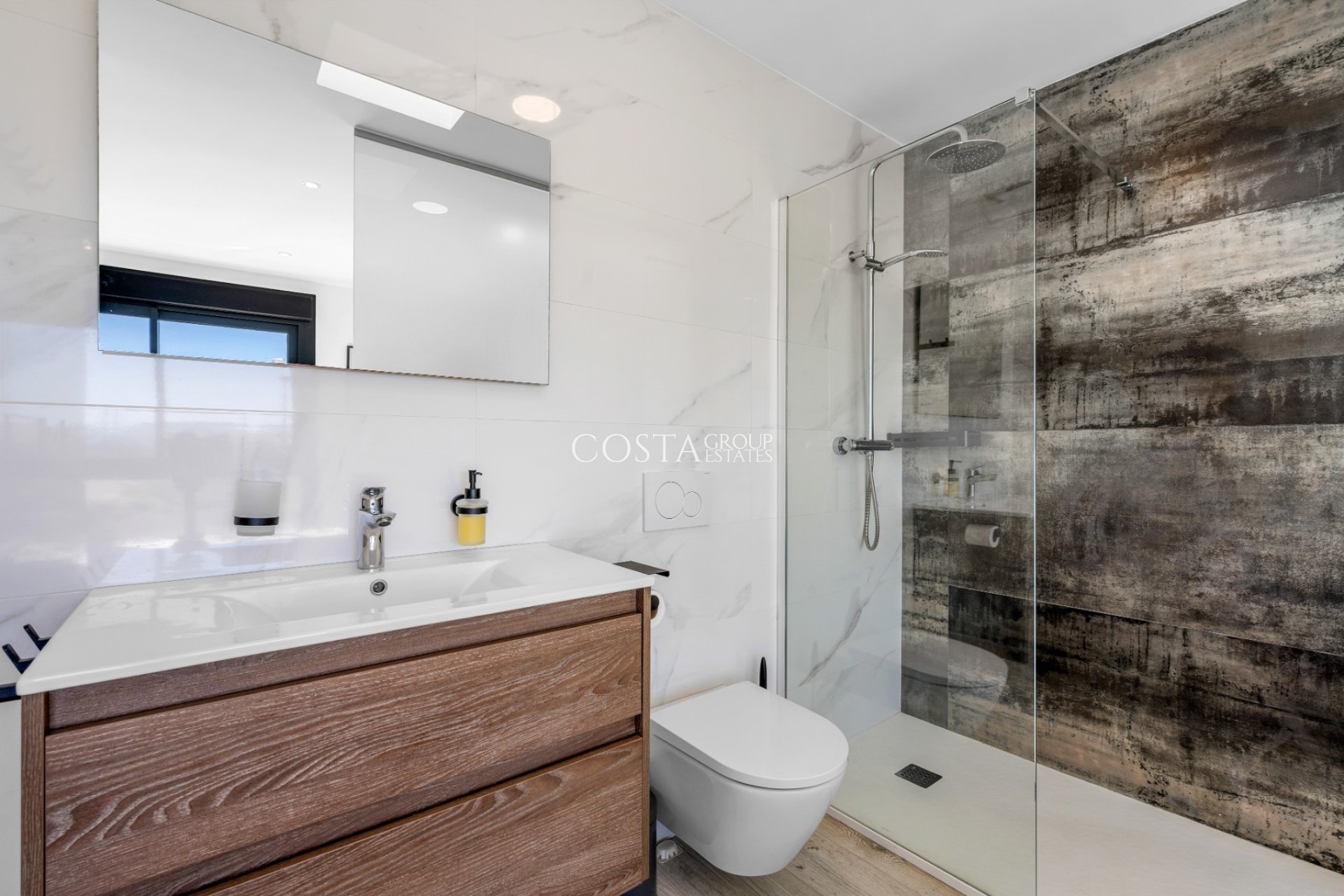 Odsprzedaż - Willa -
Los Alcazares - Bahia Bella