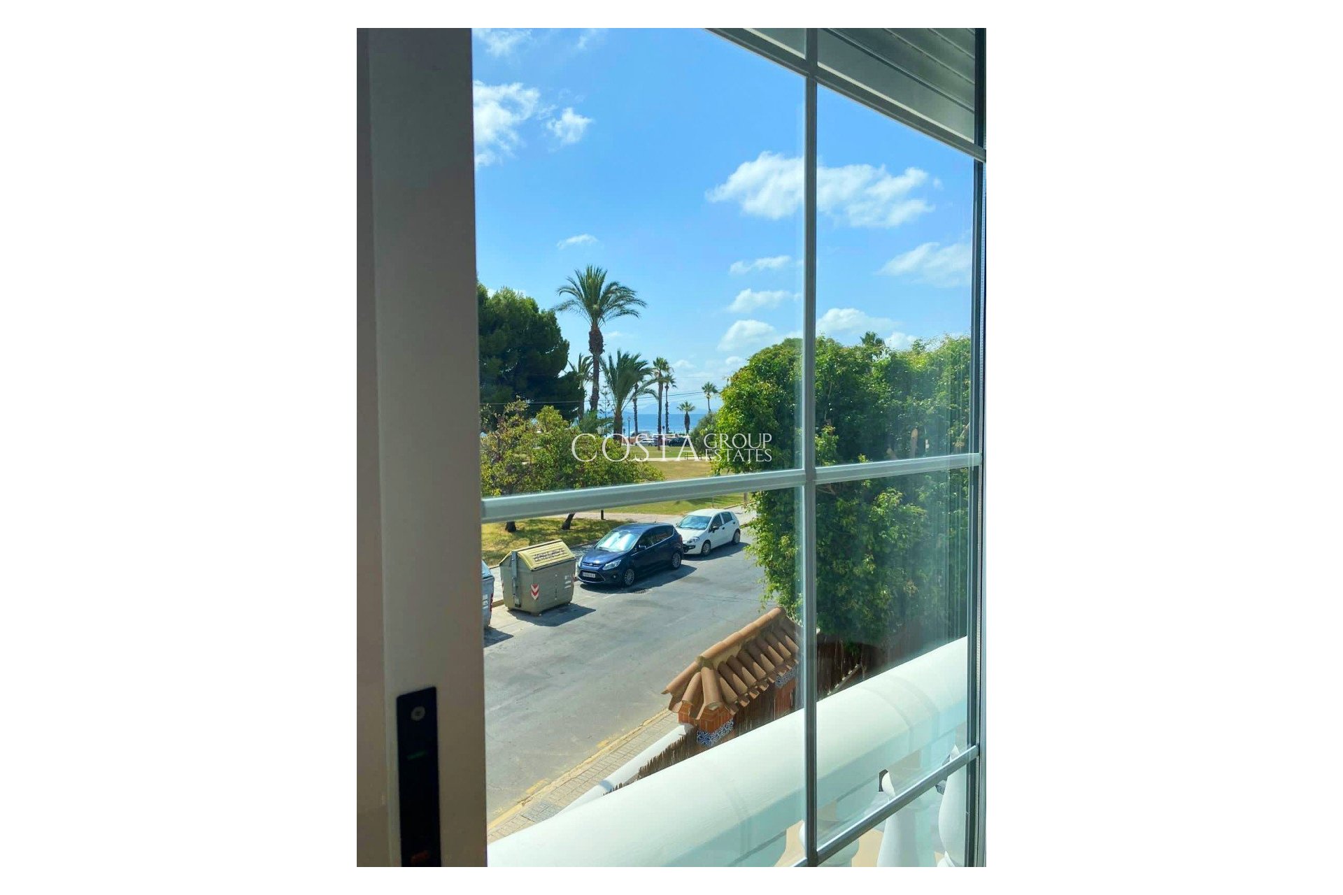 Odsprzedaż - Willa -
Los Alcazares