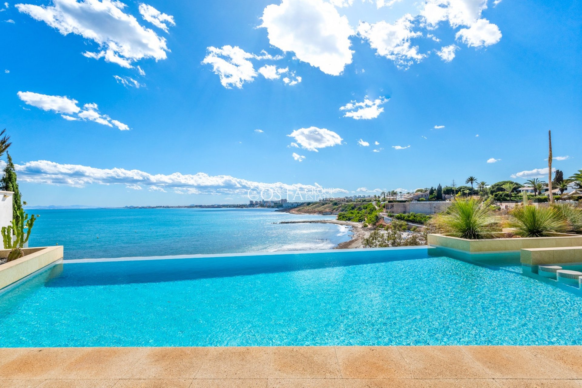 Odsprzedaż - Willa -
Orihuela - Cabo Roig