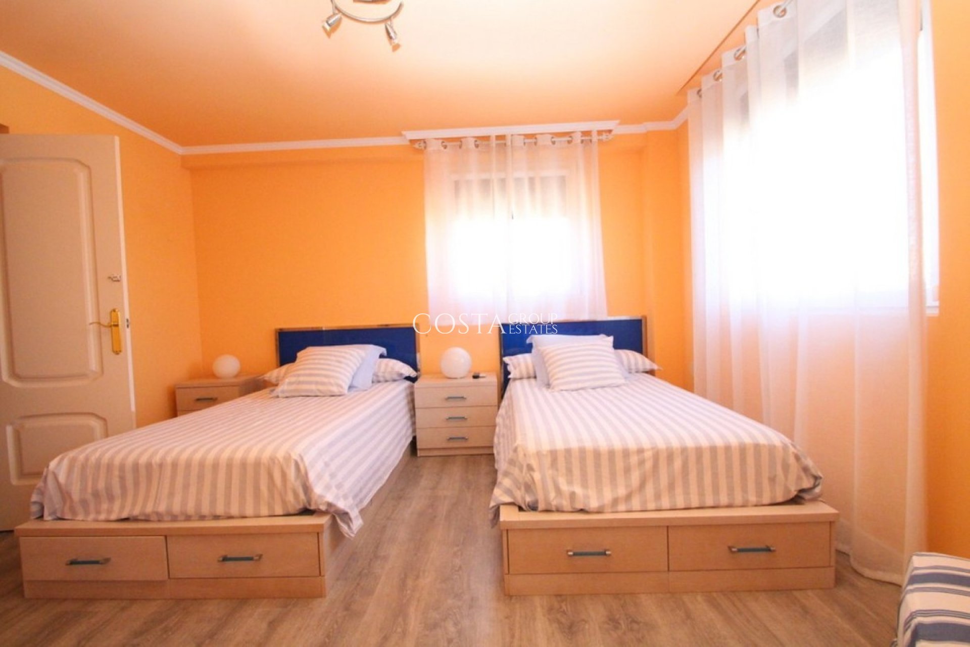 Odsprzedaż - Willa -
Orihuela - Cabo Roig