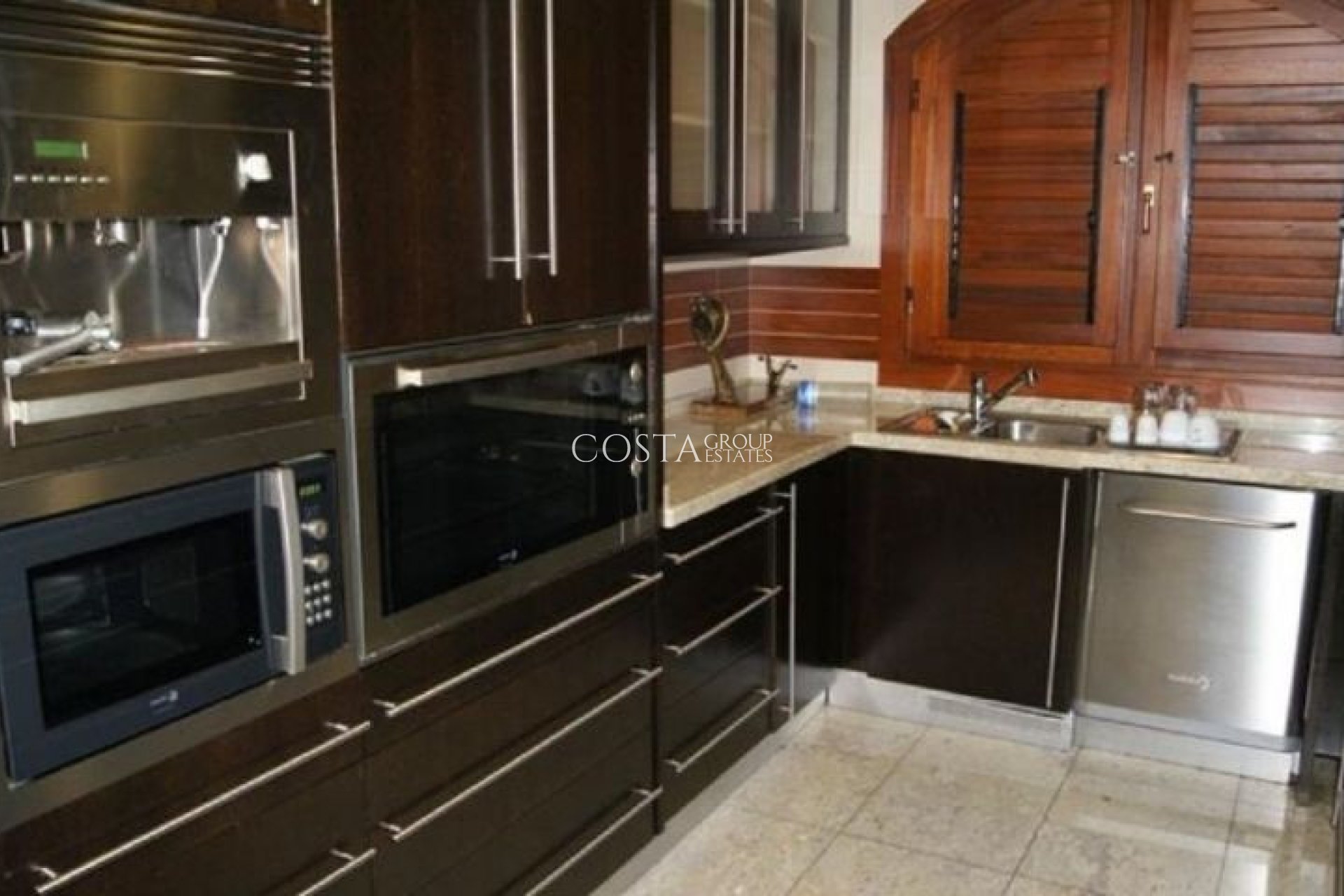 Odsprzedaż - Willa -
Orihuela - Campoamor