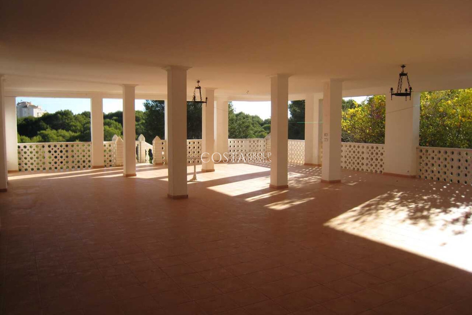 Odsprzedaż - Willa -
Orihuela - Campoamor