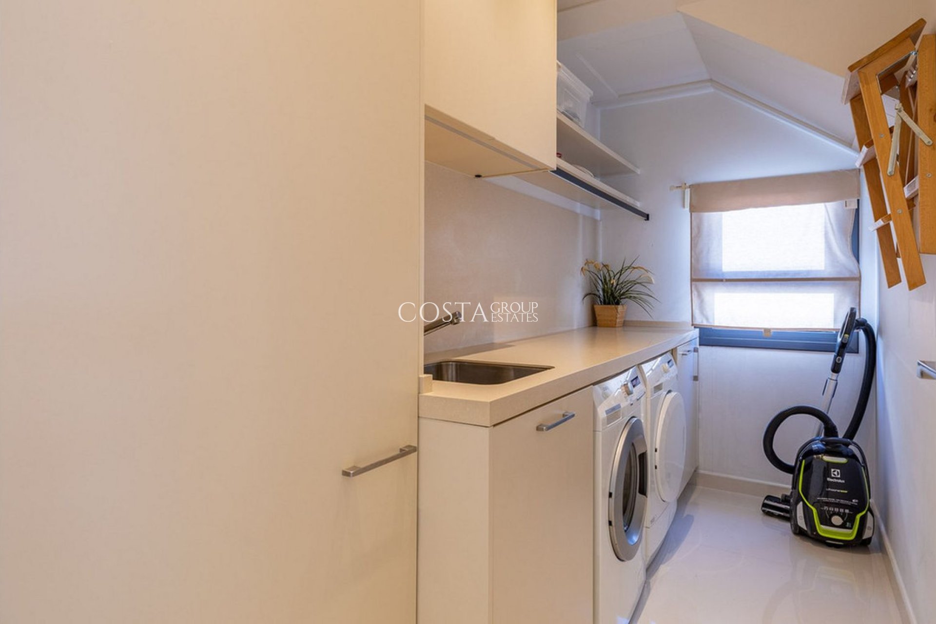 Odsprzedaż - Willa -
Orihuela - Campoamor