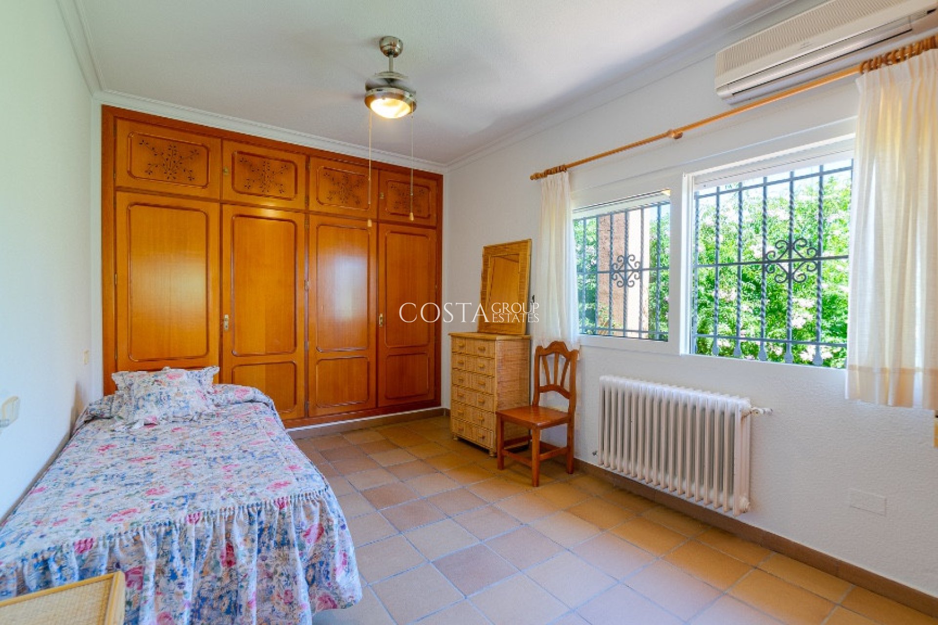 Odsprzedaż - Willa -
Orihuela - Campoamor