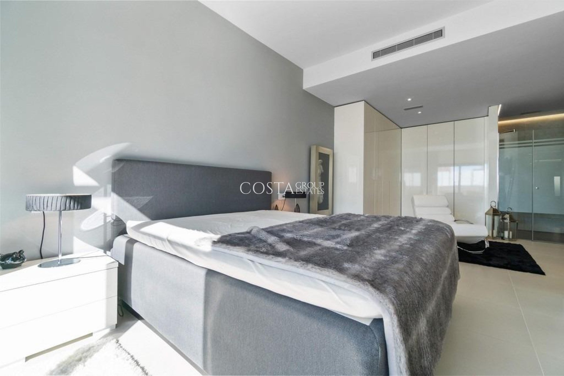 Odsprzedaż - Willa -
Orihuela - Campoamor