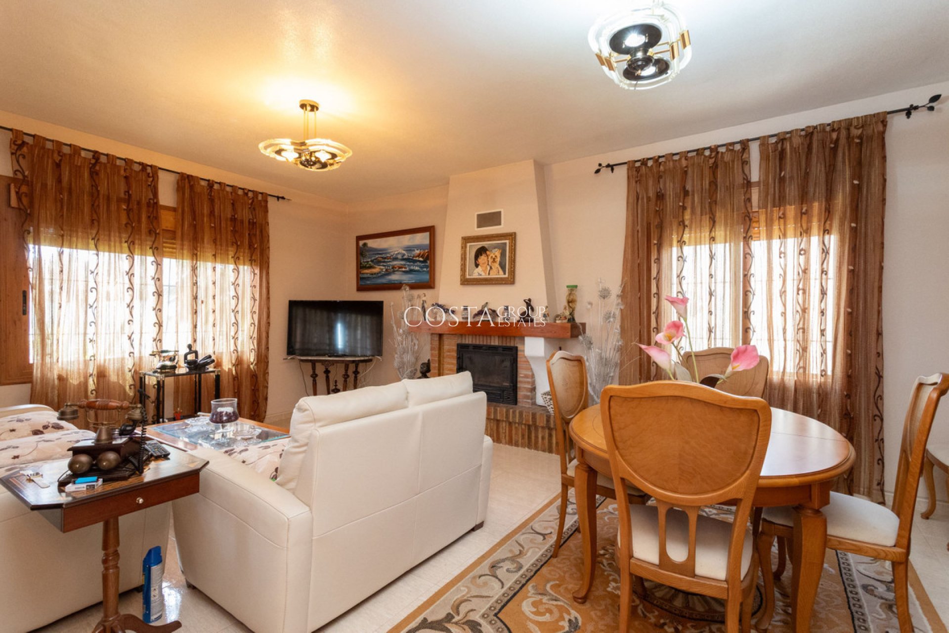 Odsprzedaż - Willa -
Orihuela Costa - Campoamor