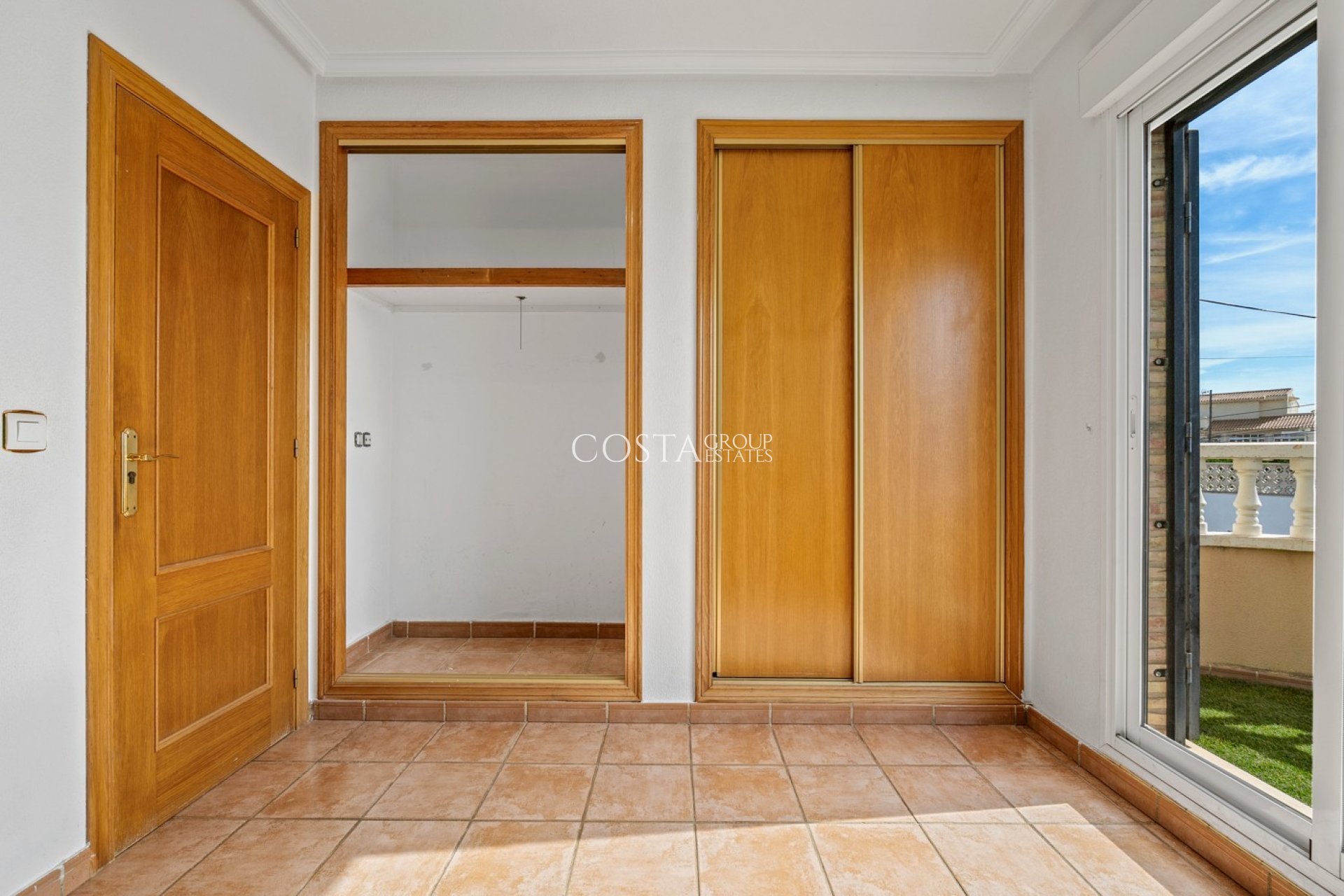 Odsprzedaż - Willa -
Orihuela Costa - Castillo de Don Juan