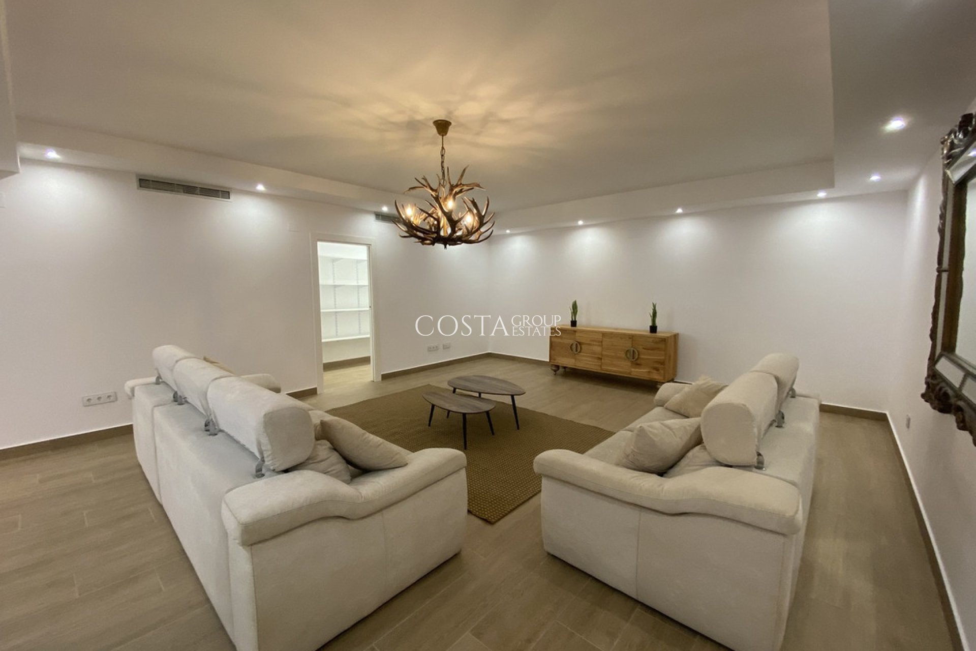 Odsprzedaż - Willa -
Orihuela Costa - Dehesa de Campoamor