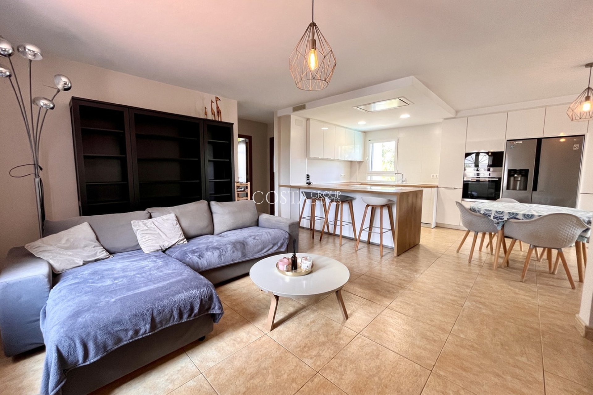 Odsprzedaż - Willa -
Orihuela Costa - La Zenia