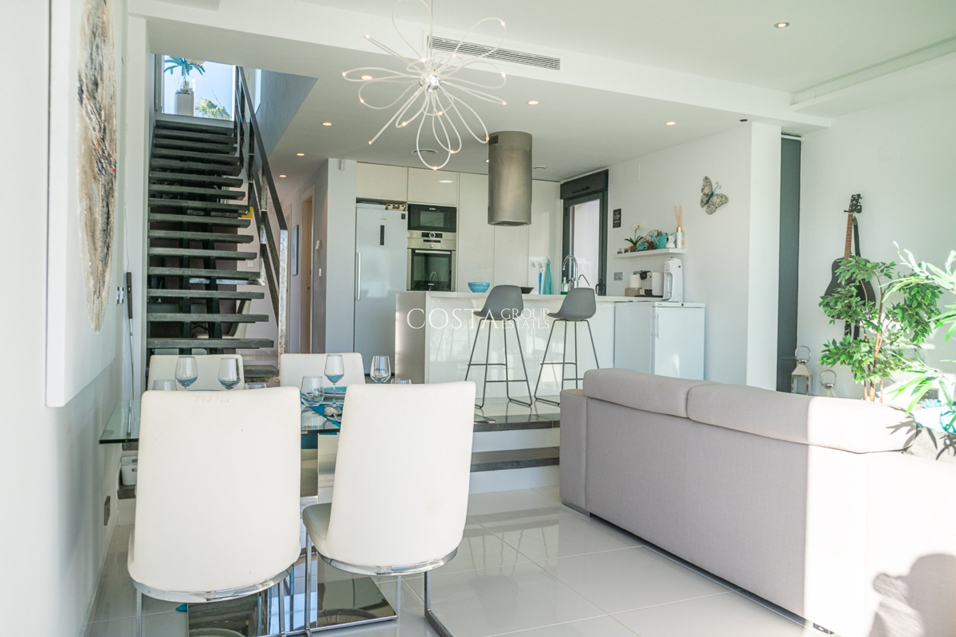 Odsprzedaż - Willa -
Orihuela Costa - Lomas De Cabo Roig