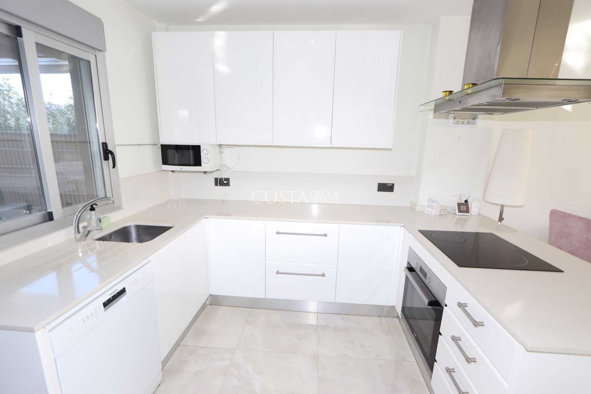 Odsprzedaż - Willa -
Orihuela Costa - Lomas de Cabo Roig