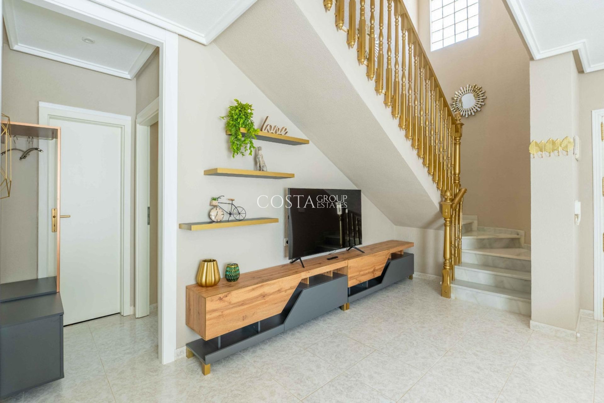 Odsprzedaż - Willa -
Orihuela Costa - Punta Prima