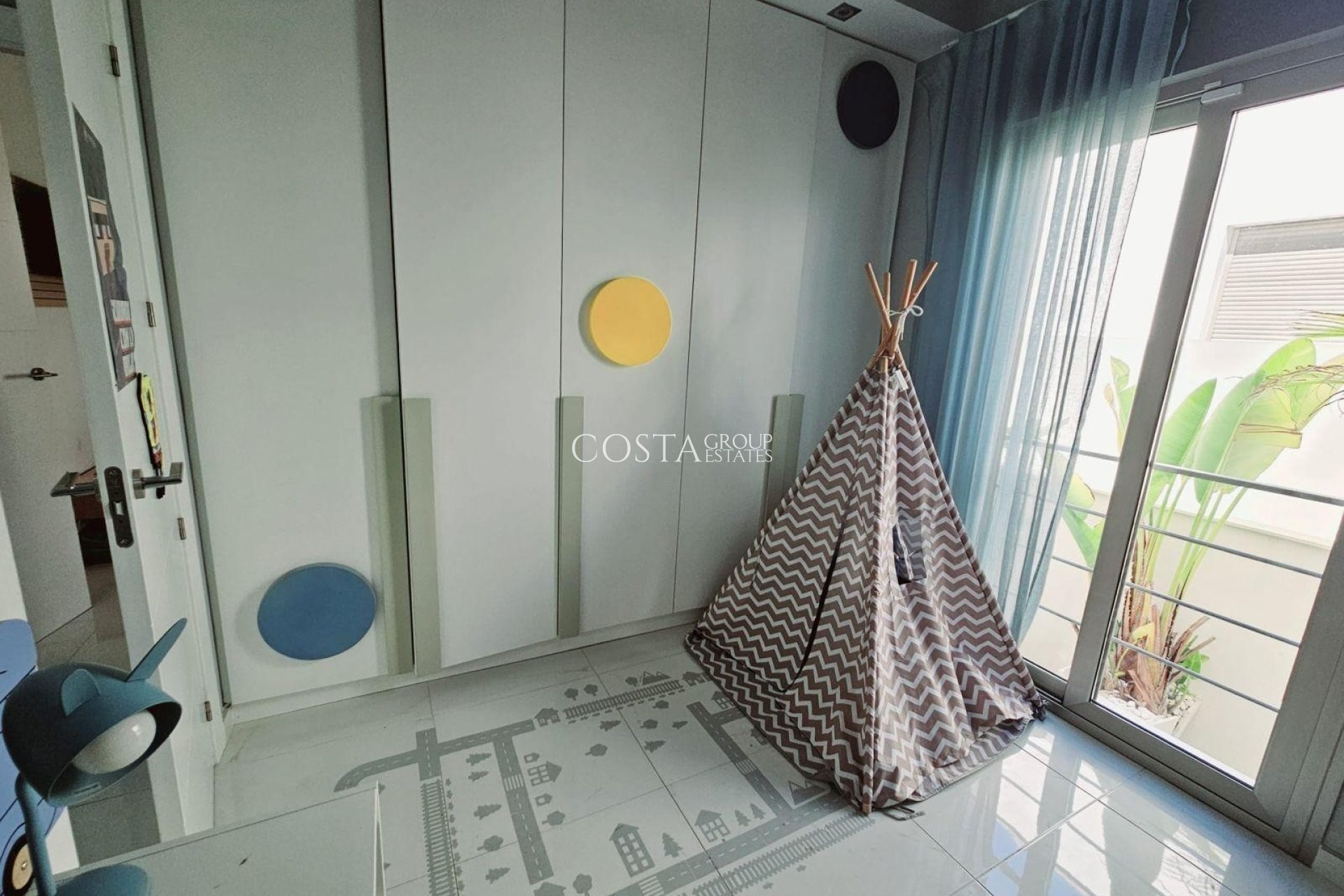 Odsprzedaż - Willa -
Orihuela Costa - Villamartín