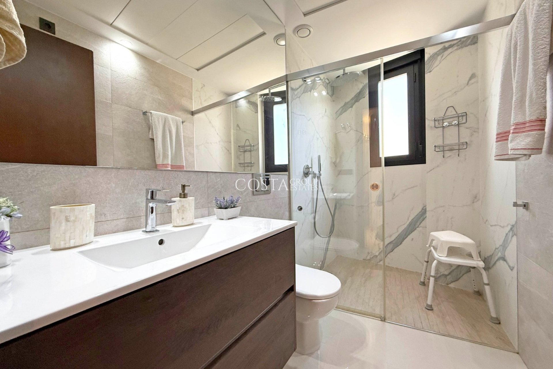 Odsprzedaż - Willa -
Orihuela Costa - Villamartín