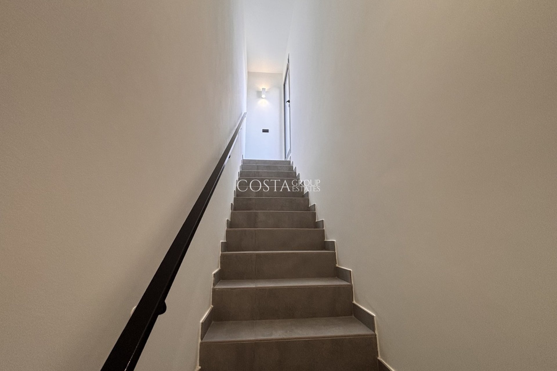 Odsprzedaż - Willa -
Orihuela Costa - Villamartin