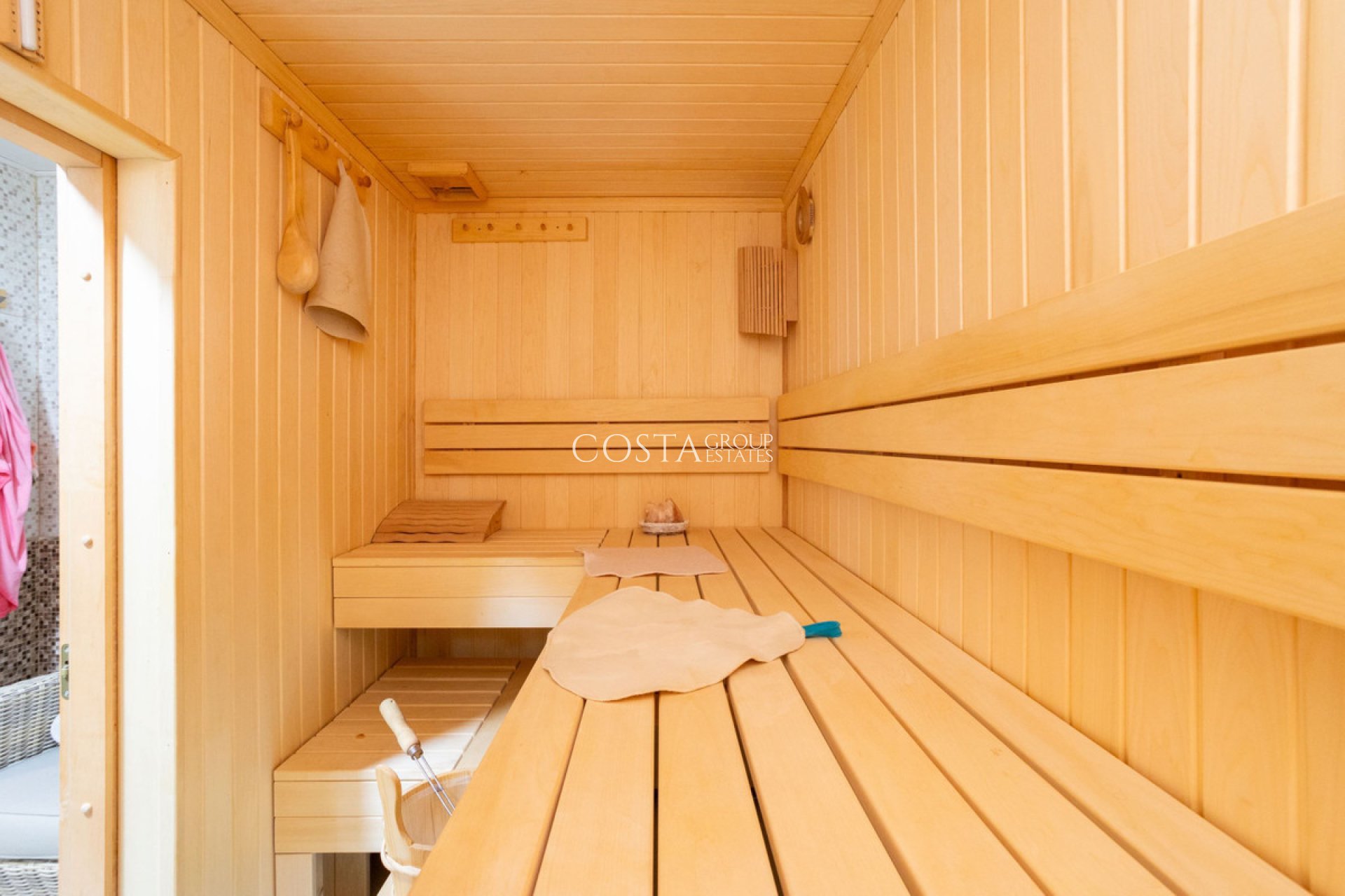 Odsprzedaż - Willa -
Orihuela Costa - Villamartin