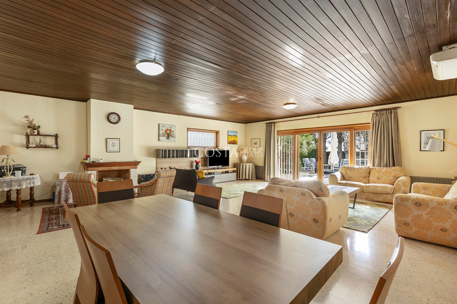 Odsprzedaż - Willa -
Orihuela Costa