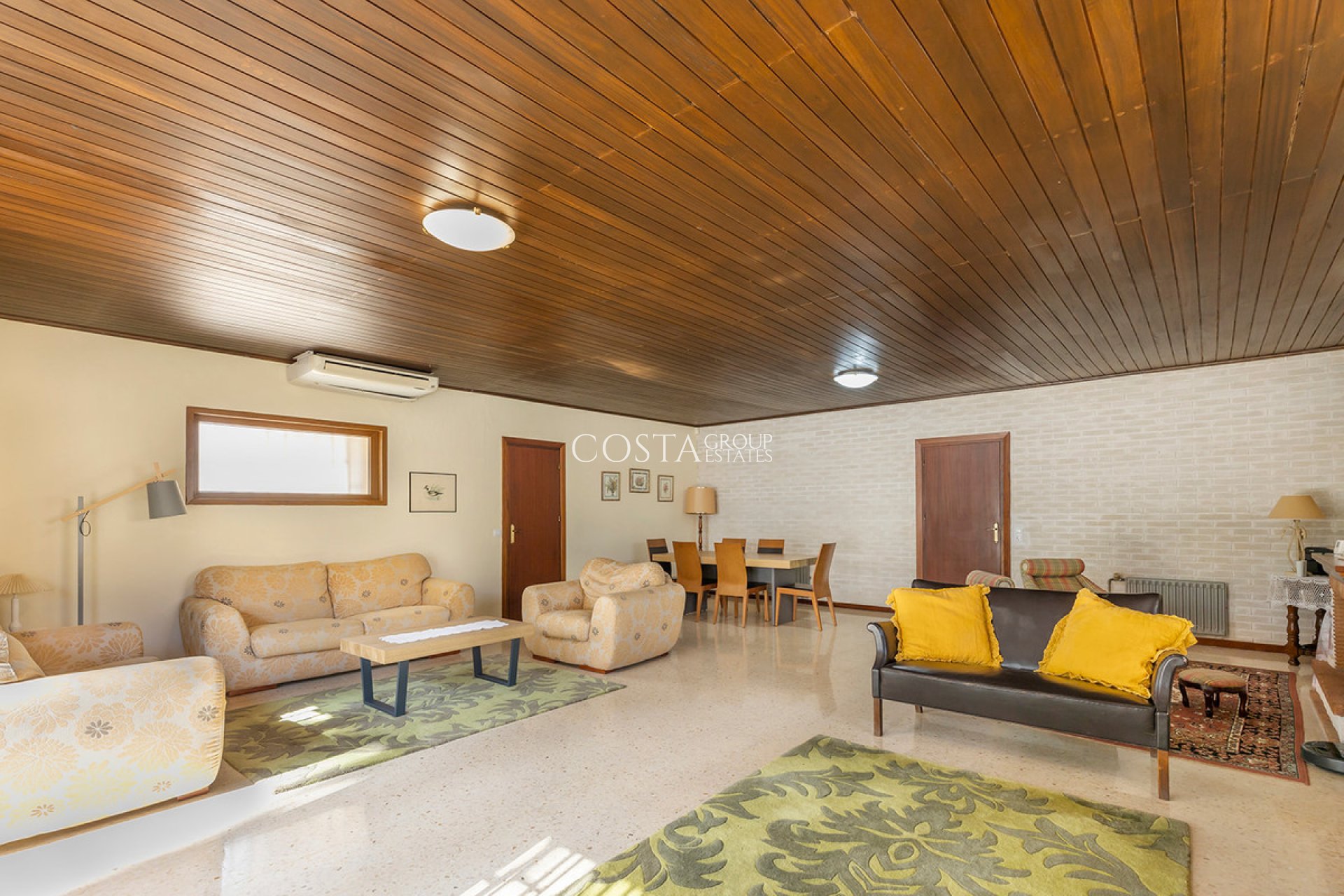 Odsprzedaż - Willa -
Orihuela Costa