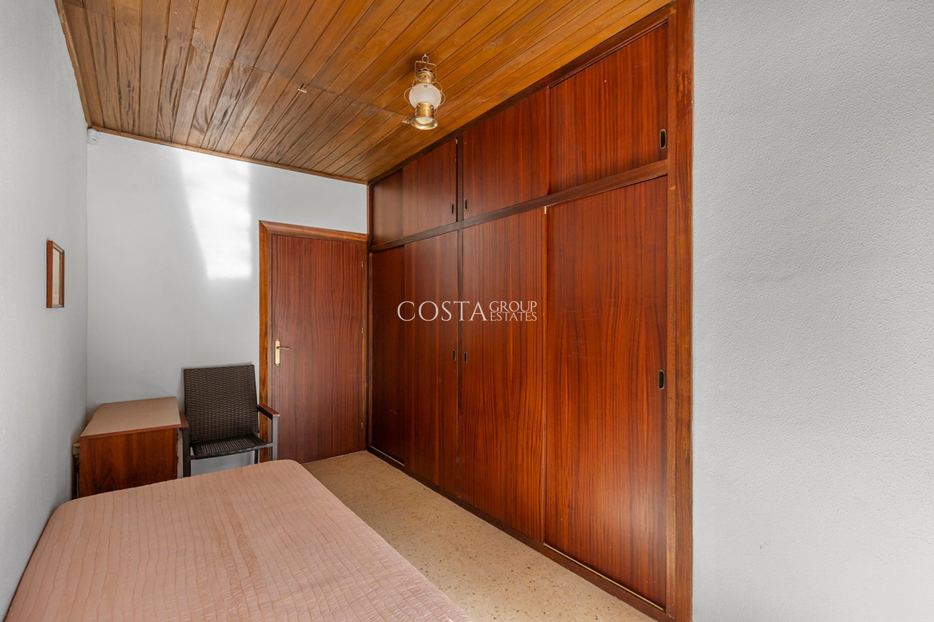 Odsprzedaż - Willa -
Orihuela Costa