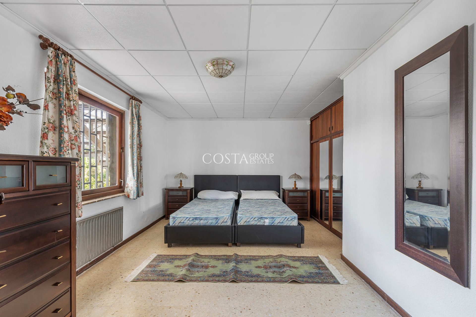 Odsprzedaż - Willa -
Orihuela Costa