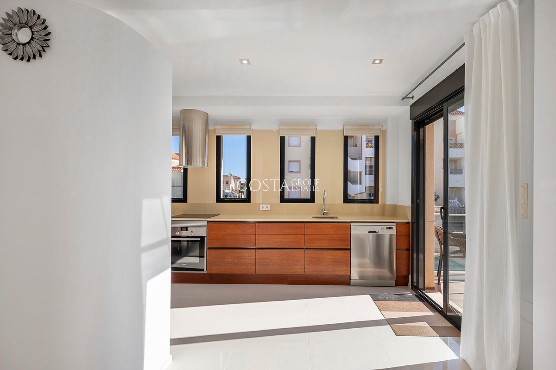 Odsprzedaż - Willa -
Orihuela - La Zenia