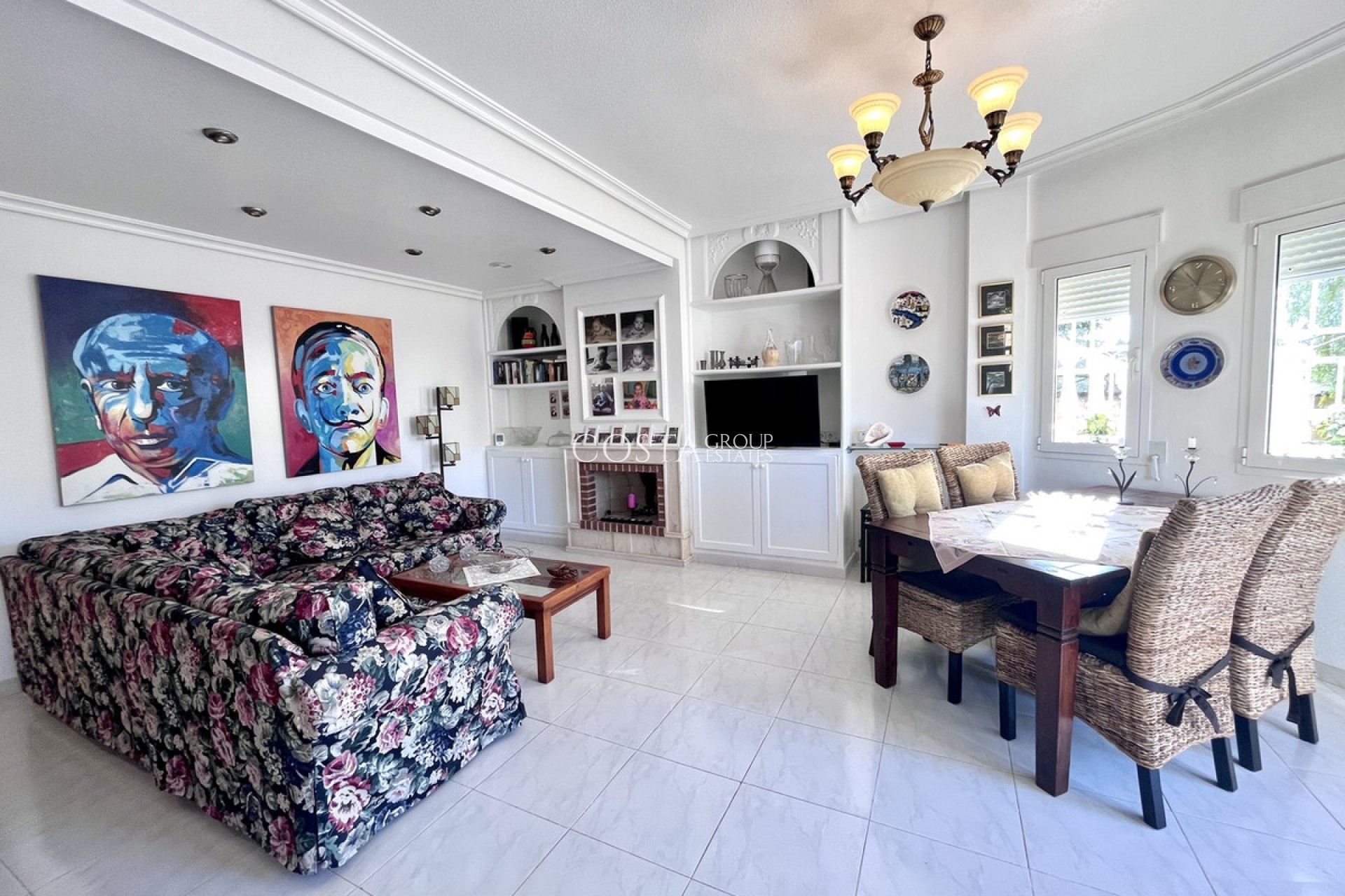 Odsprzedaż - Willa -
Orihuela - La Zenia