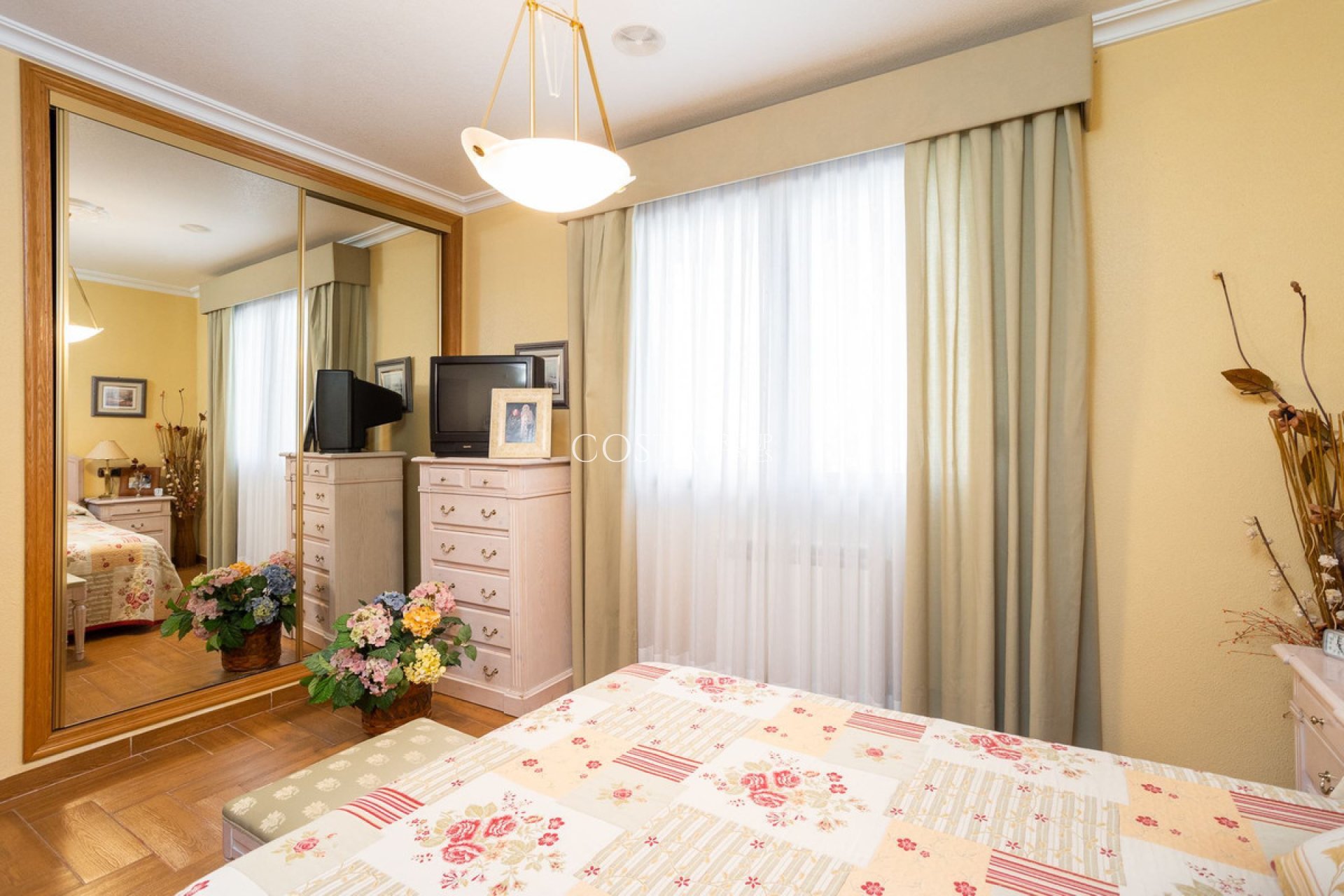 Odsprzedaż - Willa -
Orihuela - Los Altos