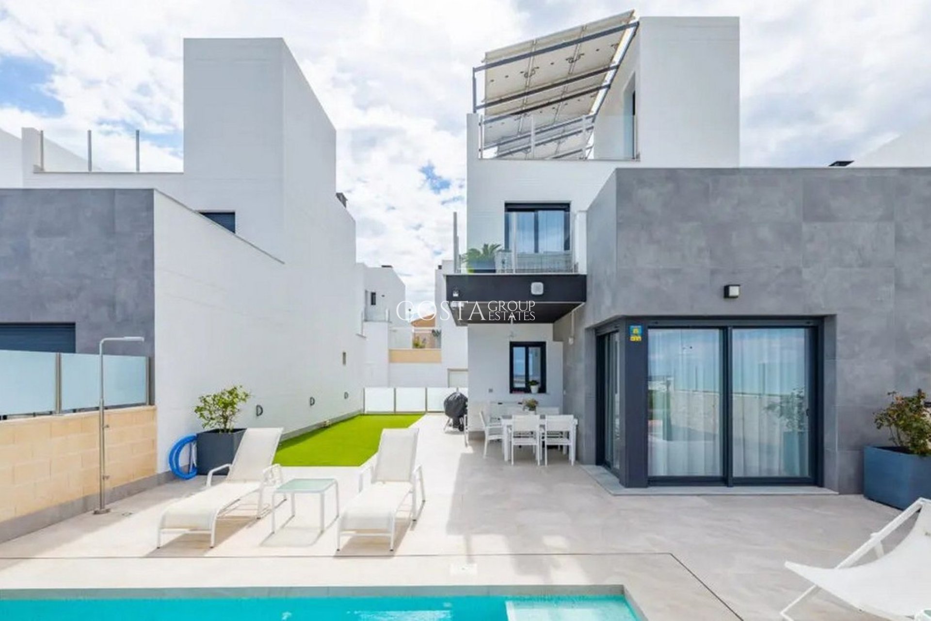 Odsprzedaż - Willa -
Orihuela - Los Balcones