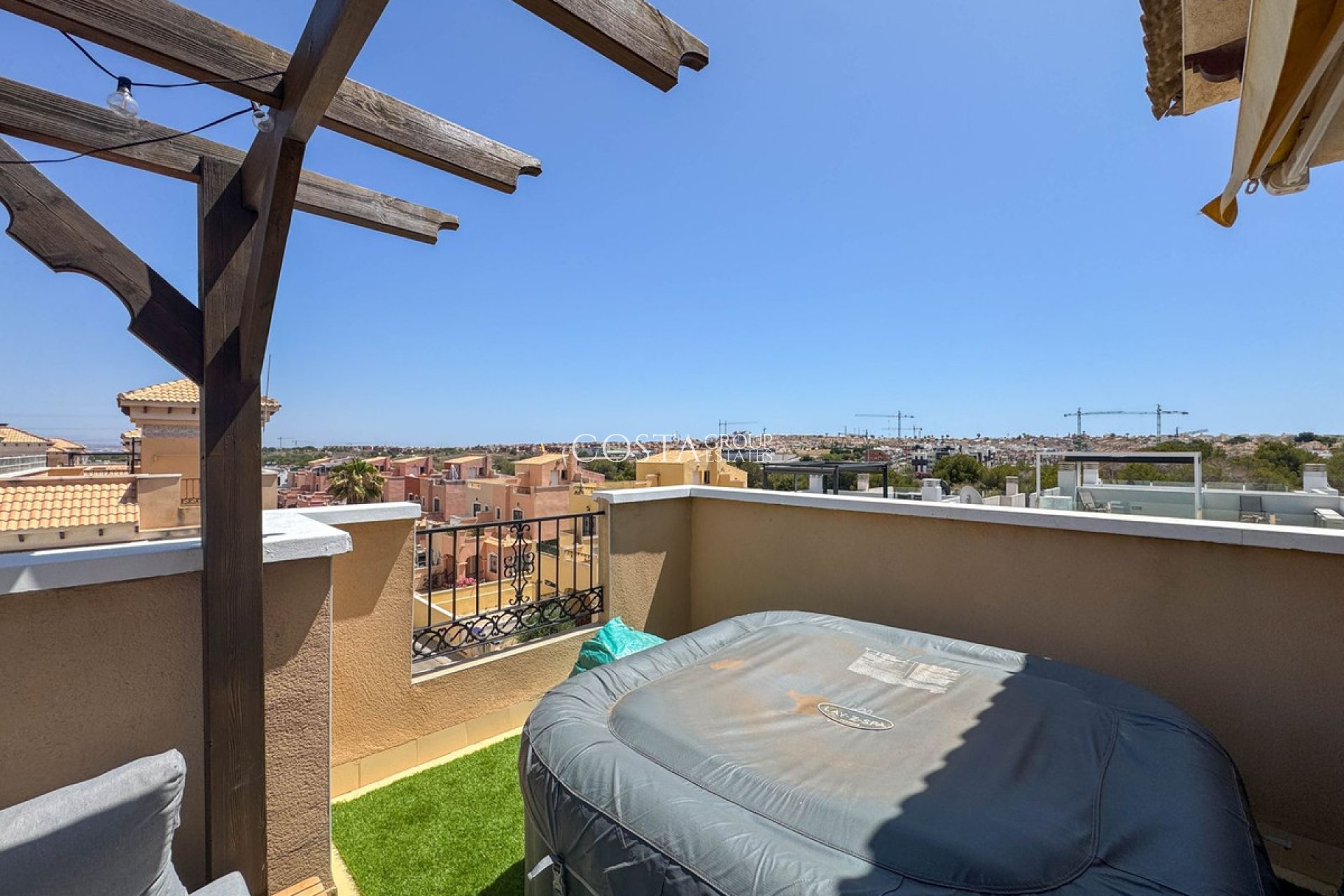 Odsprzedaż - Willa -
Orihuela - Orihuela Costa