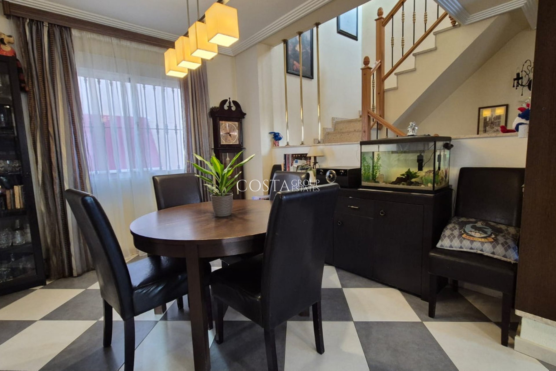 Odsprzedaż - Willa -
Orihuela - Orihuela Costa