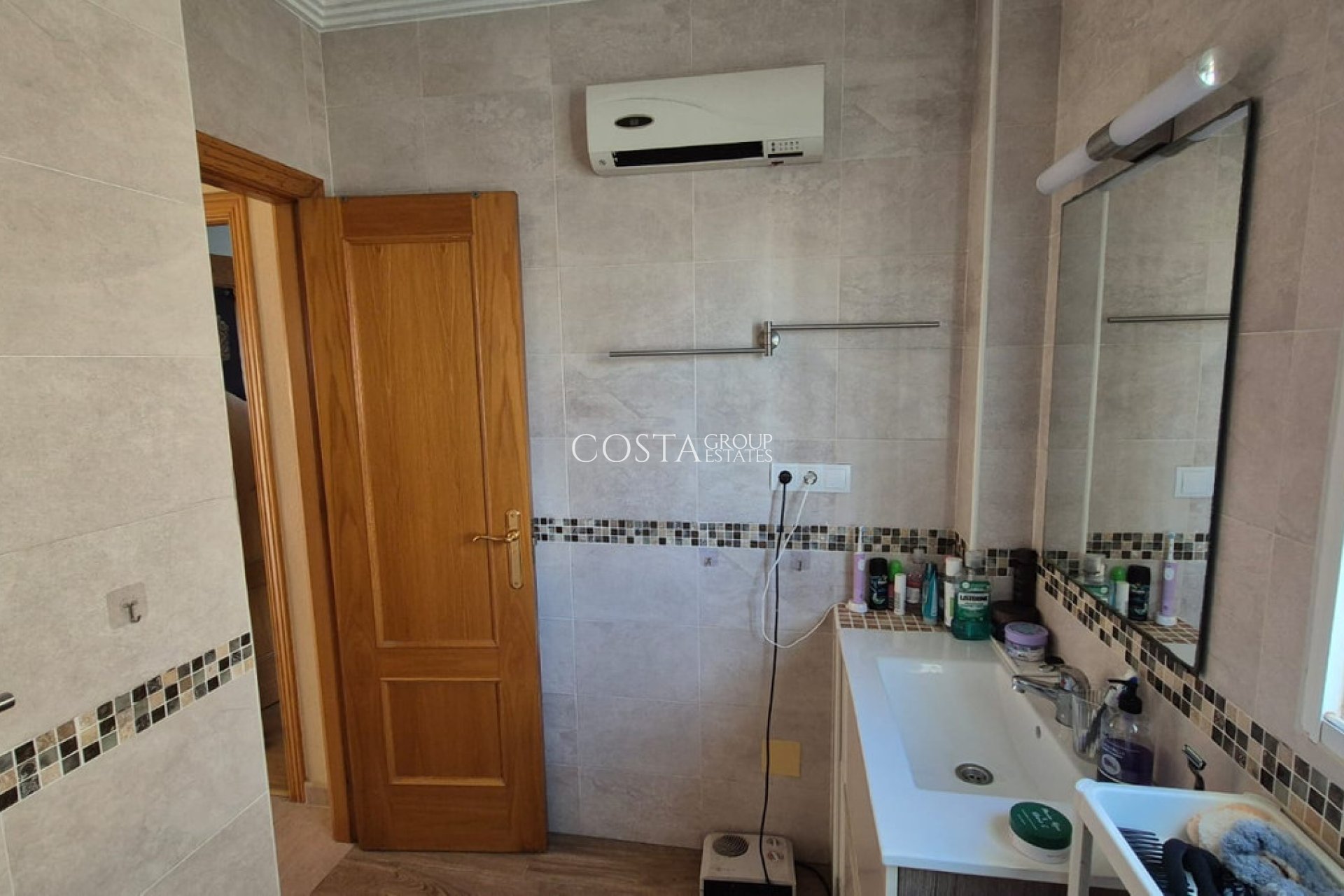 Odsprzedaż - Willa -
Orihuela - Orihuela Costa