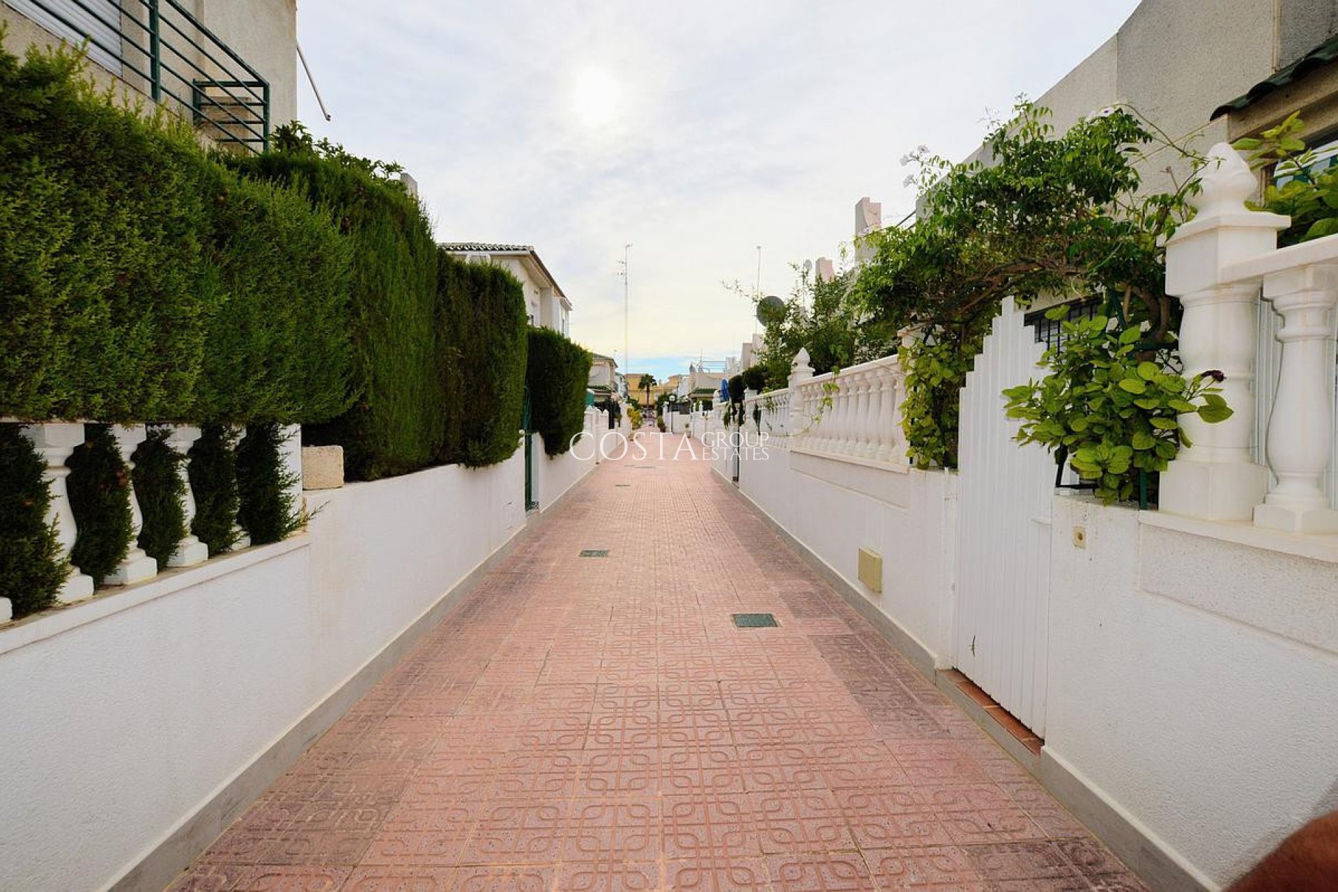 Odsprzedaż - Willa -
Orihuela - Punta Prima