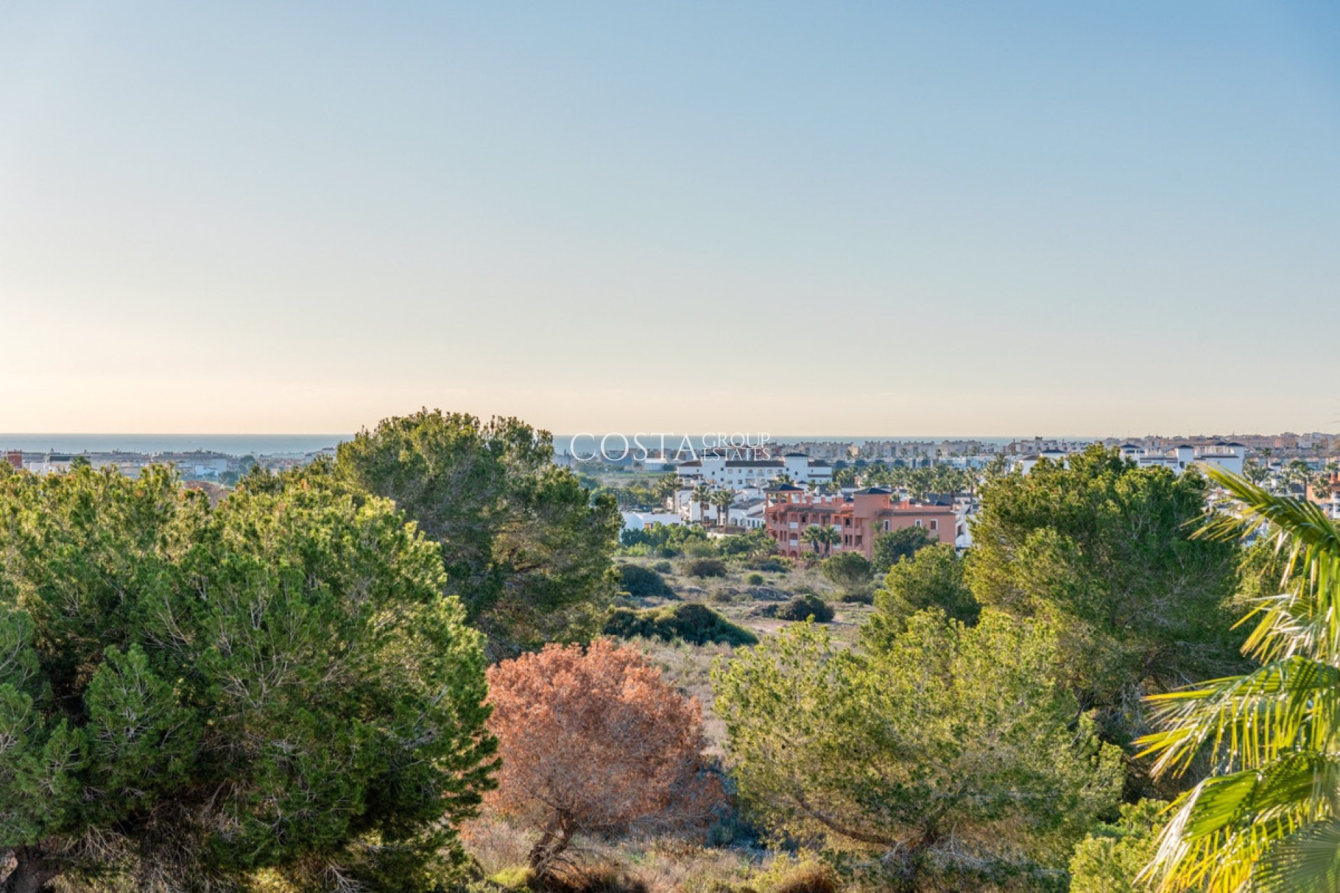 Odsprzedaż - Willa -
Orihuela - Villamartin