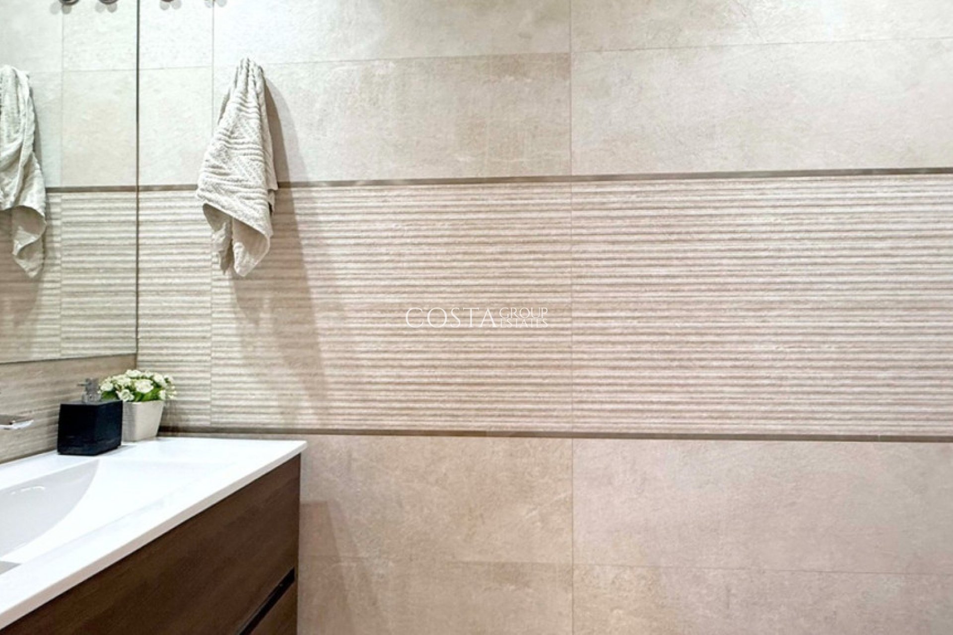 Odsprzedaż - Willa -
Orihuela - Villamartin