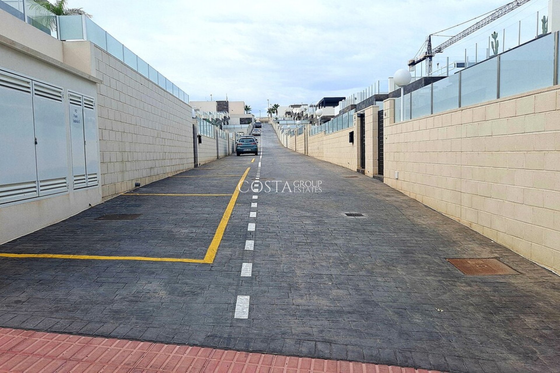 Odsprzedaż - Willa -
Orihuela - Villamartin