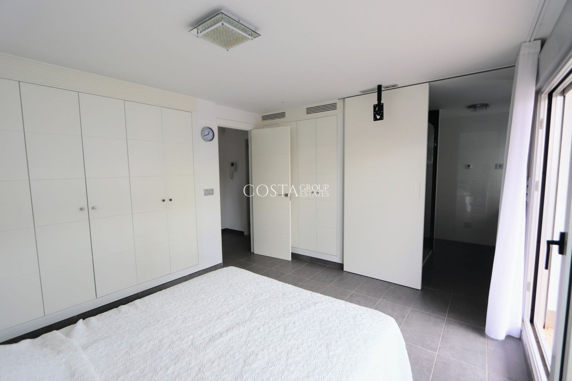 Odsprzedaż - Willa -
Pilar de la Horadada - Torre De La Horadada