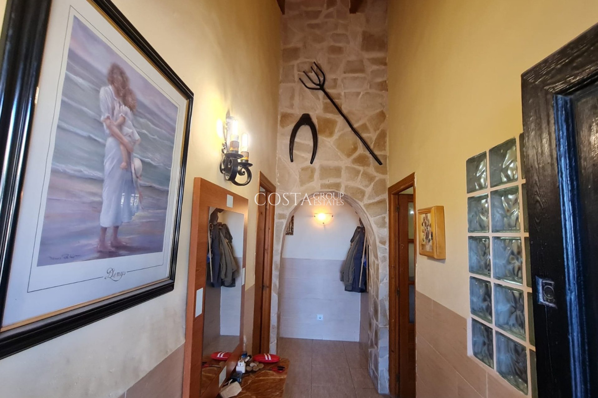 Odsprzedaż - Willa -
Pinoso - Pinoso Centro